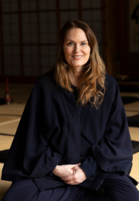 Dr. Jun Shi Constanze Hofstaetter